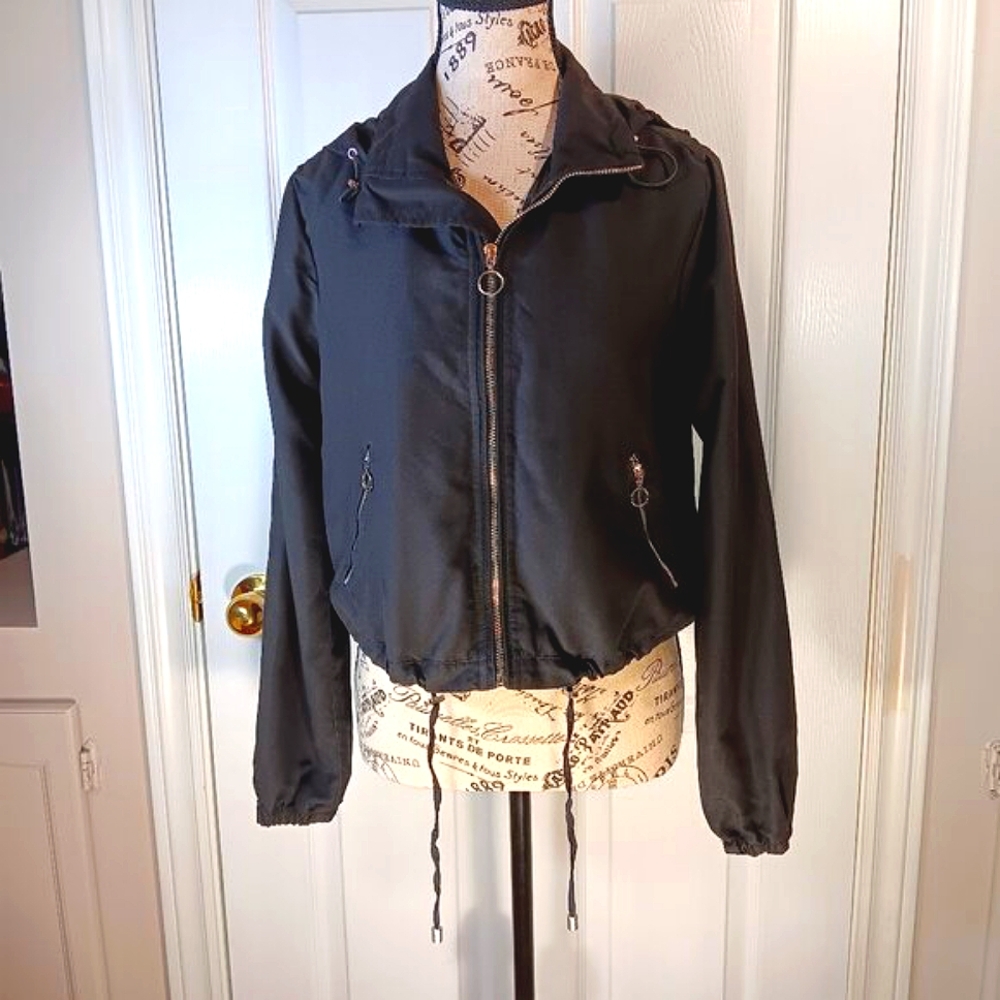 NWOT Streetwear Society Women's Black Bomber Jacket Hooded Size S
